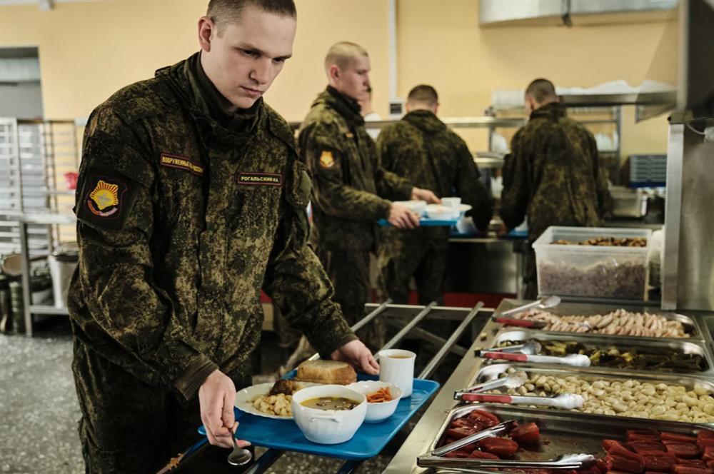 питание на военных и кадетских сборах организация паек нормы армейская армия кадеты сухпаек ирп резерв запас еда продукты 